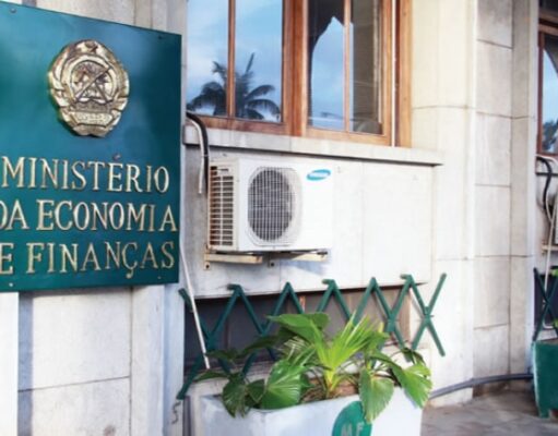 Mexidas no Ministério da Economia e Finanças. confira… Ministro da Economia e Finanças, Max Tonela